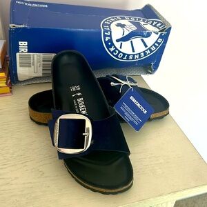 Birkenstock slid on navy blue size 39. Never used.